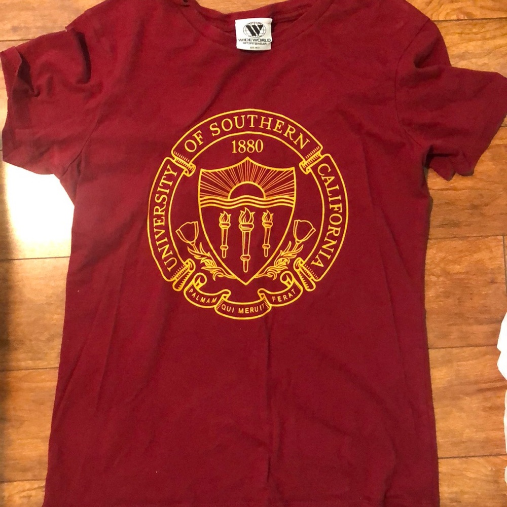 University of Southern California red tee